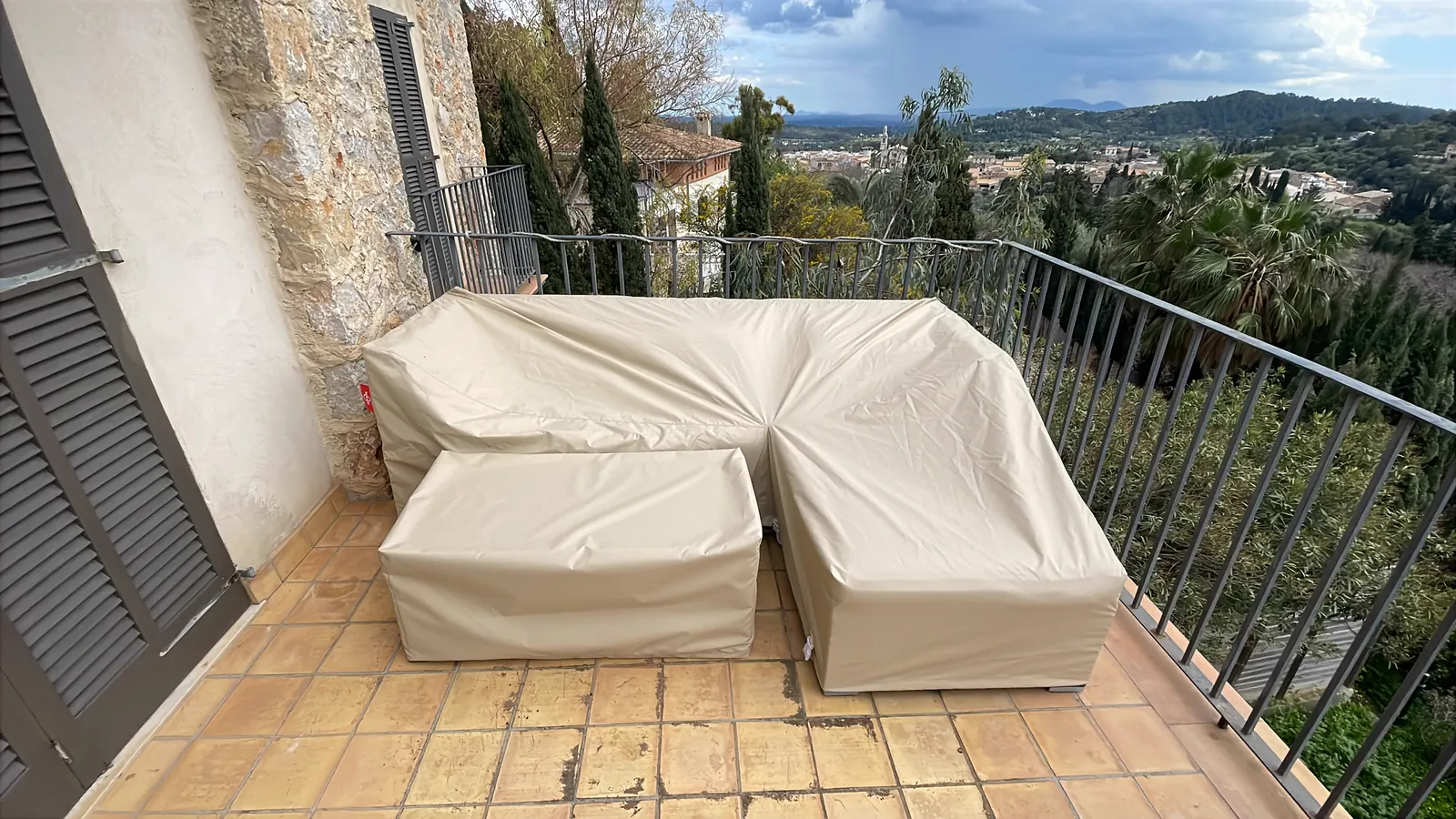 L-Shaped Sofa & Coffee Table Covers, Alaró — image 2