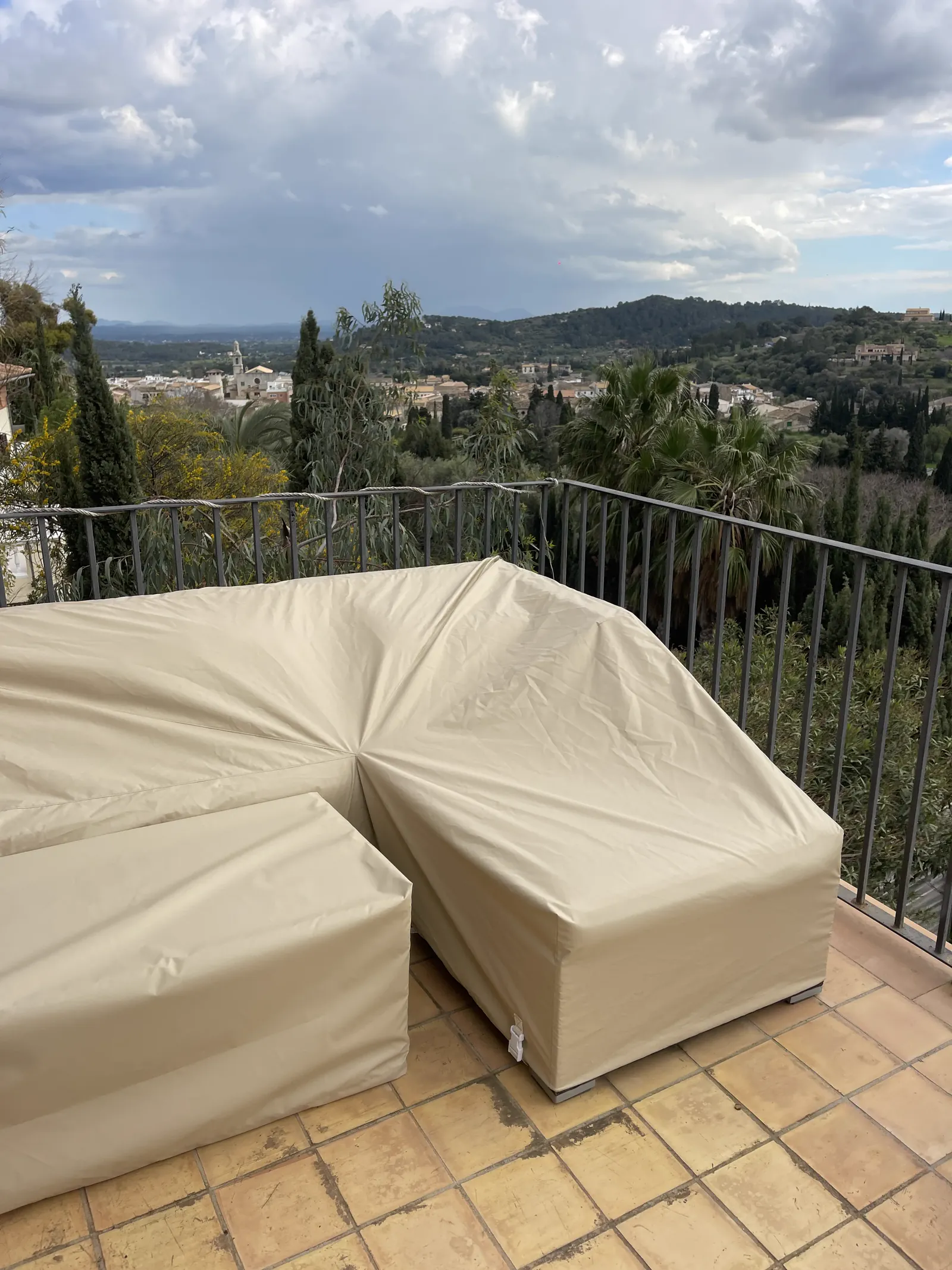L-Shaped Sofa & Coffee Table Covers, Alaró — image 7